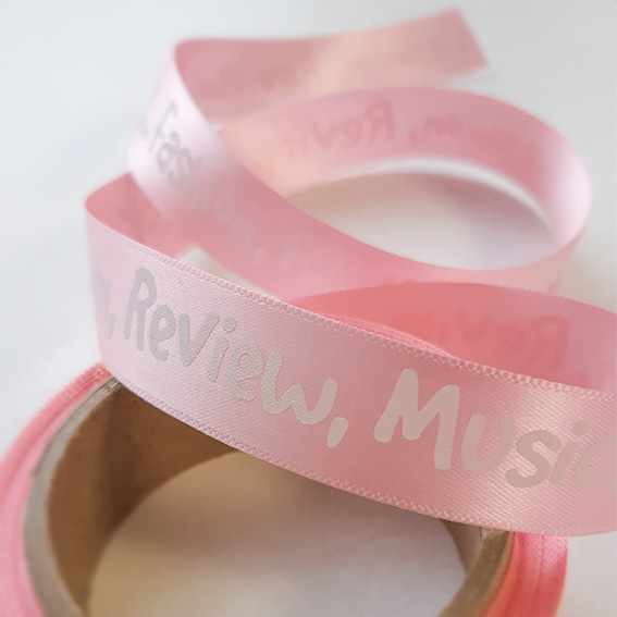 печать на атласных лентах